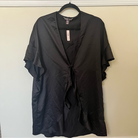NWT Victoria’s Secret Love Satin Robe - Picture 2 of 8